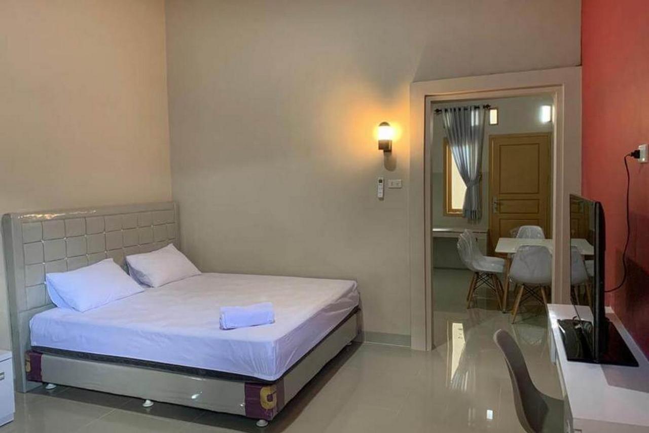 RedDoorz Syariah near Hajimena Lampung Hotel Bandar Lampung Bagian luar foto
