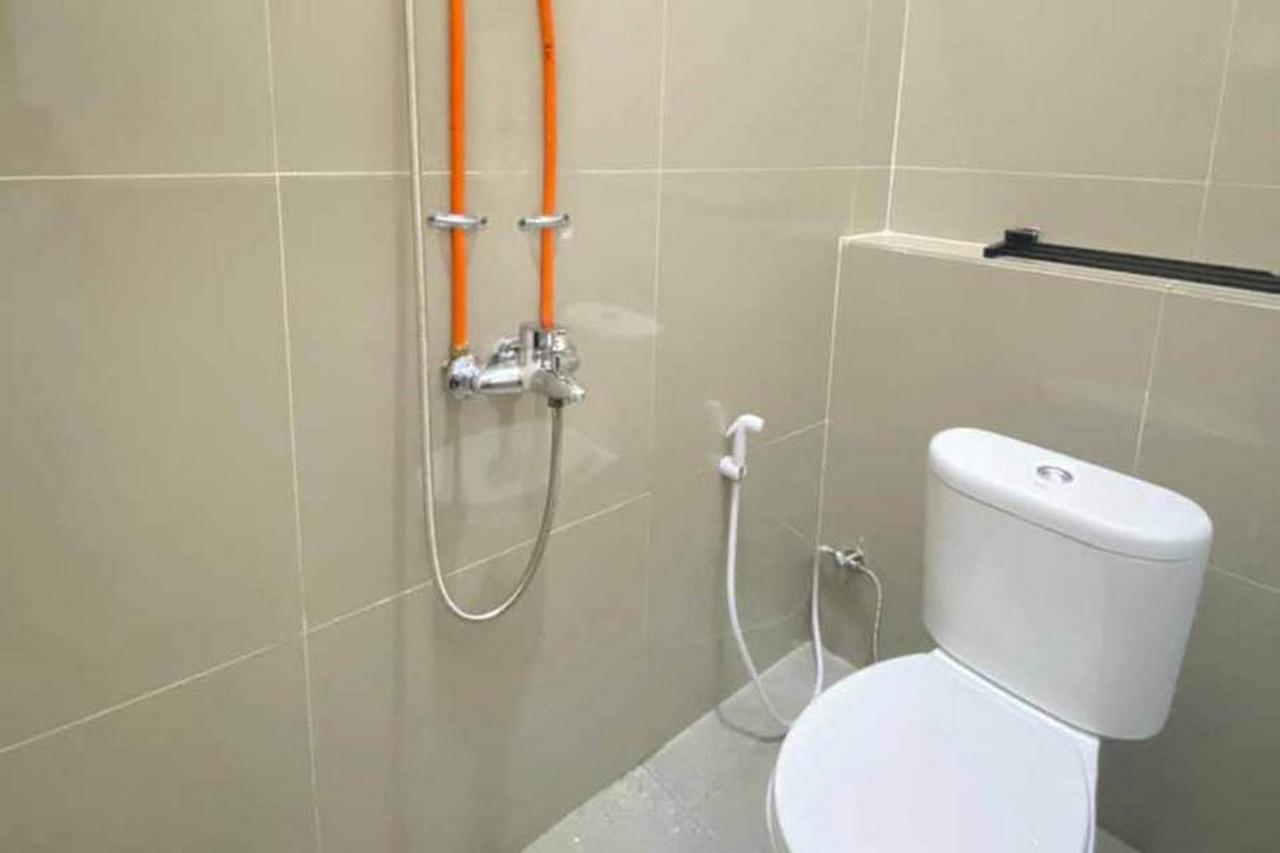 RedDoorz Syariah near Hajimena Lampung Hotel Bandar Lampung Bagian luar foto