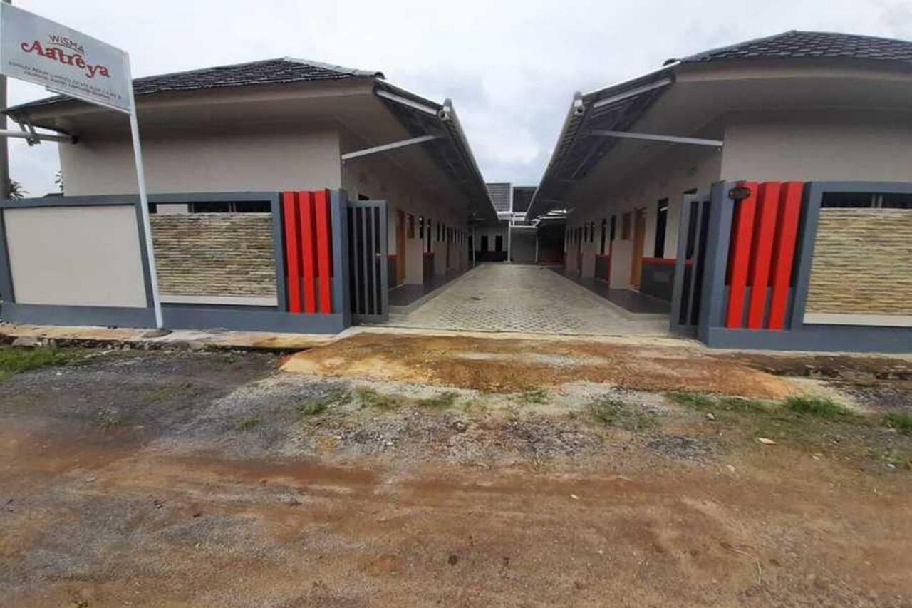 RedDoorz Syariah near Hajimena Lampung Hotel Bandar Lampung Bagian luar foto