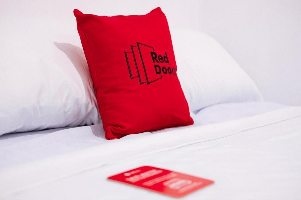 RedDoorz Syariah near Hajimena Lampung Hotel Bandar Lampung Bagian luar foto