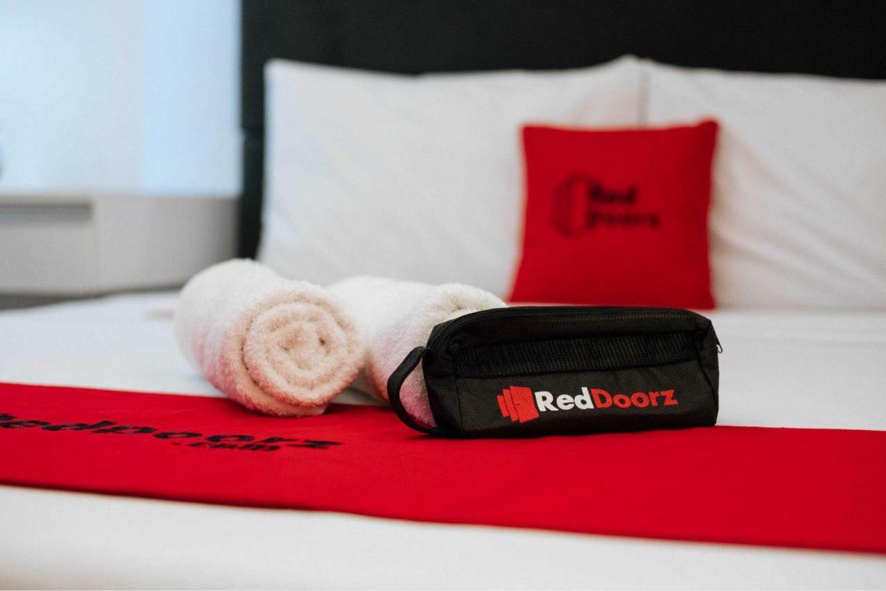 RedDoorz Syariah near Hajimena Lampung Hotel Bandar Lampung Bagian luar foto